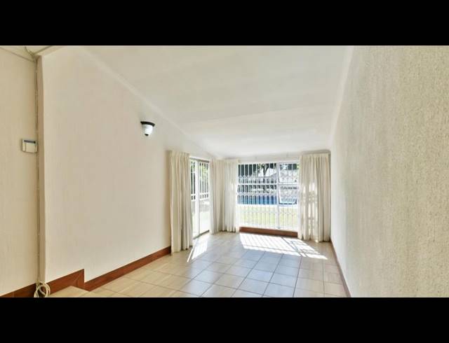 4 BEDROOM HOUSE FOR SALE IN BRACKENHURST